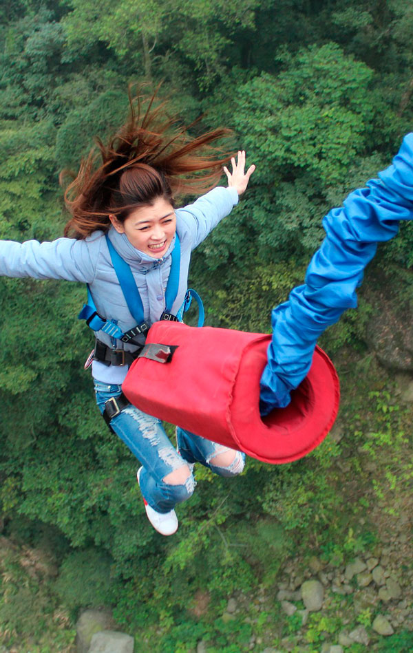 Bungee jump