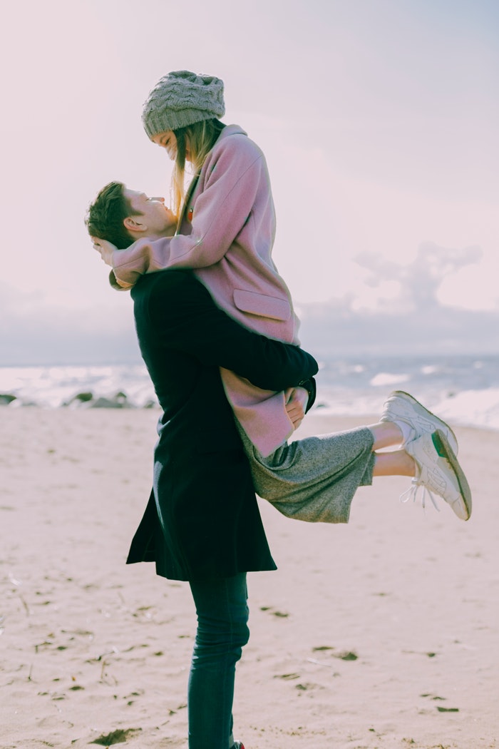 Partner med niveau i Danmark på stranden